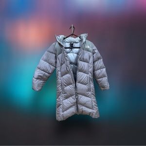 THE NORTH FACE Girls' North Down Long Parka, silver size large